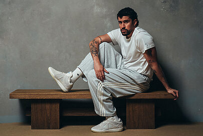 Bad Bunny e Adidas lançam BadBo 1.0 após Super Bowl LX