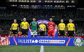 Gustavo Gomez disse que estava precisando de uma fritadeira durante ação da Casas Bahia na semifinal do Paulista (Crédito: Jhony Inacio/Ag.Paulistão/Sua Foto No Jogo)