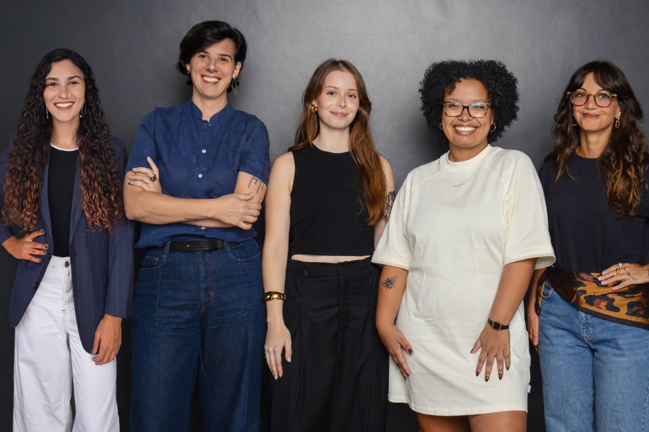 Bold reforça criação com cinco profissionais