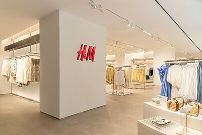 H&M lança plataforma global e expande presença no Brasil