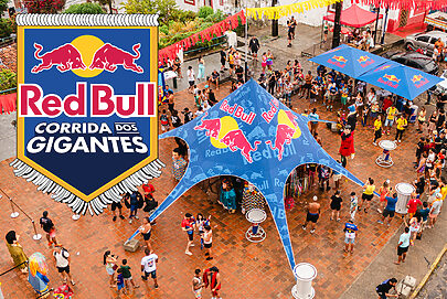 Red Bull agita Carnaval de Olinda com a Corrida dos Gigantes