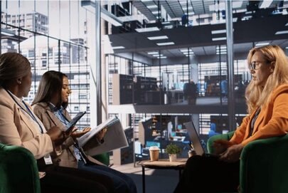 Mulheres enfrentam estagnaÃ§Ã£o na lideranÃ§a, aponta pesquisa