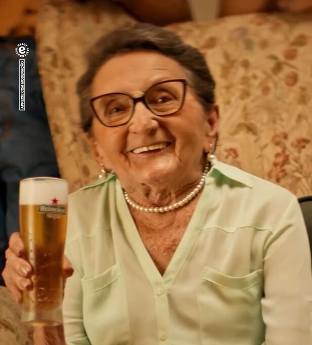Tânia Maria estrela campanha de Heineken (Crédito: Reprodução)