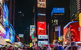 Como funciona a Times Square de Nova York? (Crédito: Miri Gifford/Shutterstock)