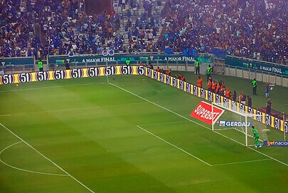 Cachaça 51 amplia presença no futebol em ano de Copa