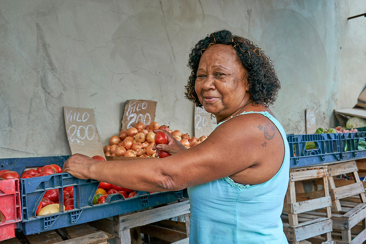 Mulheres periféricas 50+ vivem mais, mas envelhecem pior