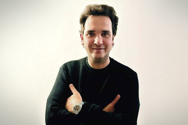 Paulo Garcia, cofundador e diretor de cena da Zombie - Ranking das produtoras