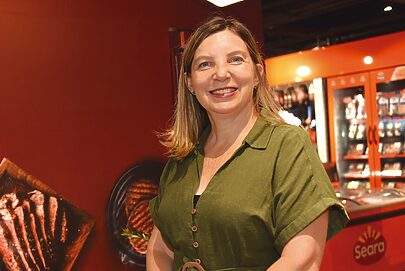 Anne Napoli deixa a JBS