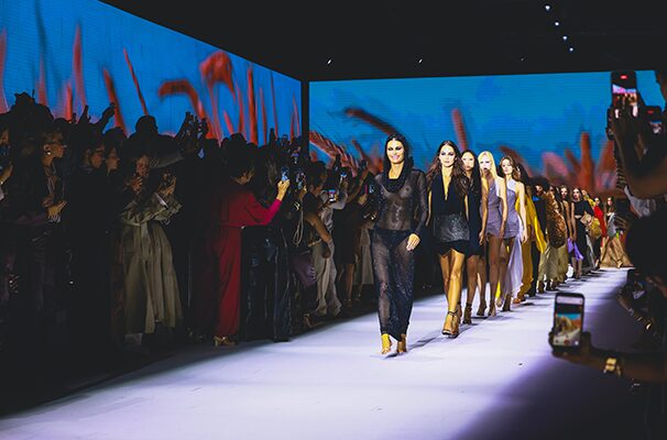 Desfile Lança Perfume - Divulgação