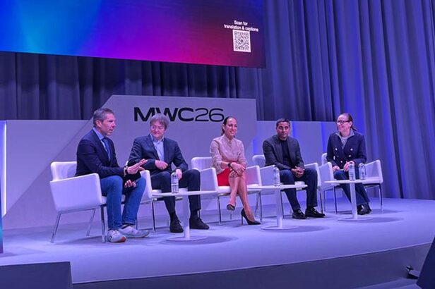 Peter Jarich (GSMA), Dr. Juergen Quittekm, Khartoon Weiss (TikTok), Nigel Vaz (Publicis Sapient) e Lydia Smyers (Microsoft)