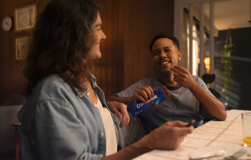 Campanha “Abriu um Lacta, já é Páscoa” estreia em TV aberta (Créditos: Divulgação)