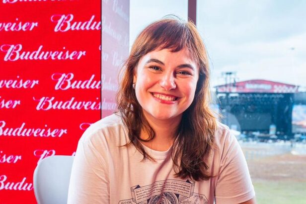 Mariana Santos, diretora de marketing da Budweiser no Brasil (Crédito: Divulgação)