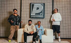 Thiago Marques (Mítico), Victor Assis, CEO do Grupo Podpah, Kelen Lima, head de novos negócios da Podpah Records, e Igor Cavalari (Igão) falam da nova vertente musical (Crédito: Natã Figueiredo/Divulgação)