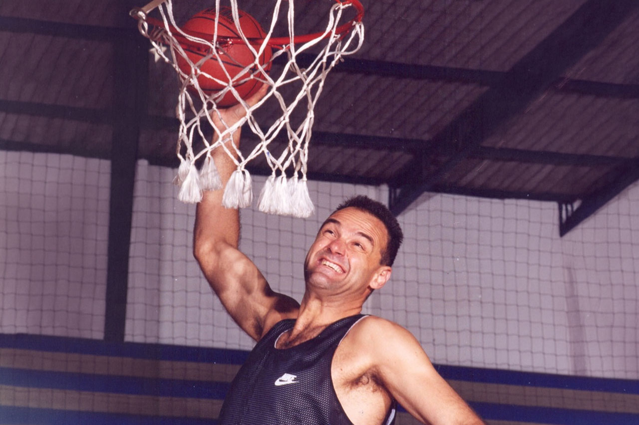 Morre Oscar Schmidt: relembre feitos da lenda do basquete na publicidade