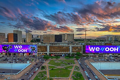 ViOOH e WeOOH firmam parceria para DOOH no Brasil