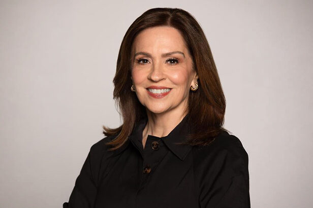 Com passagens por Globo e Warner, Monica Albuquerque comanda nova fase de investimentos da Disney no Brasil (Crédito: Divulgação)