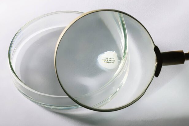 Avon cria anúncio com pele