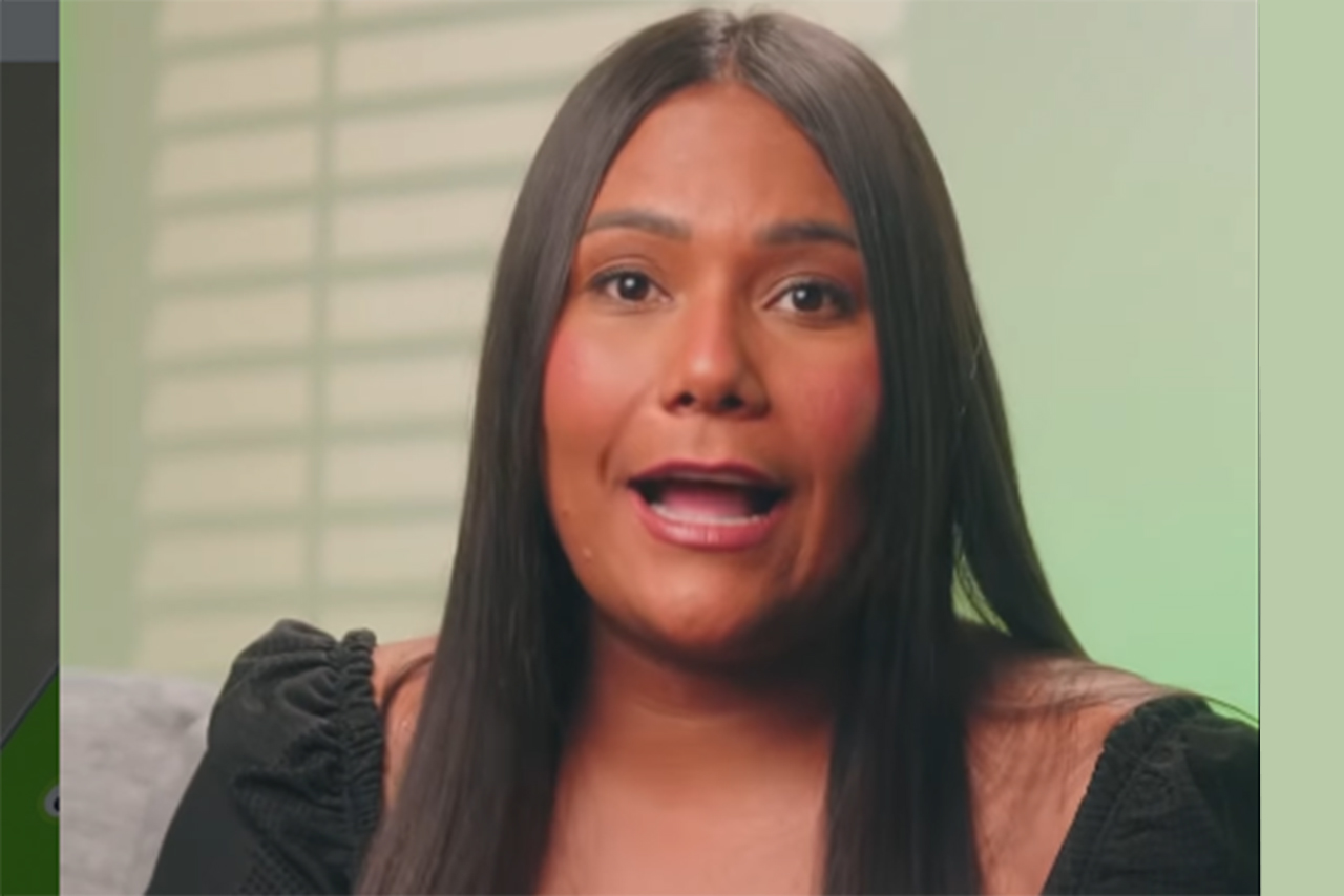 Fora do BBB, Chaiany aprende espanhol com Duolingo