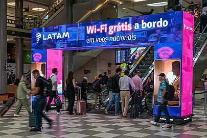 Neooh e Helloo assumem mídia integral do Aeroporto de Congonhas