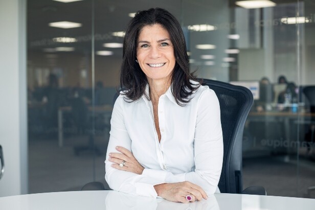 Ana Celia Biondi, diretora-geral da JCDecaux no Brasil (Crédito: Divulgação)