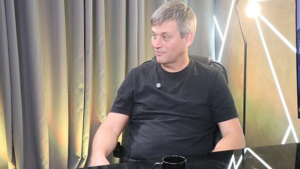 PodSonhar entrevista o CEO e fundador da Sioux digital 1:1, Philippe Capouillez PodSonhar entrevista o CEO e fundador da Sioux digital 1:1, Philippe Capouillez
