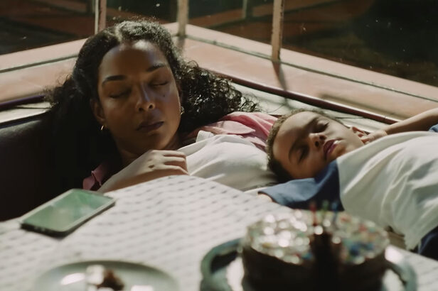 Frame de "Despedidas", campanha de Dia das Mães desde ano de O Boticário
