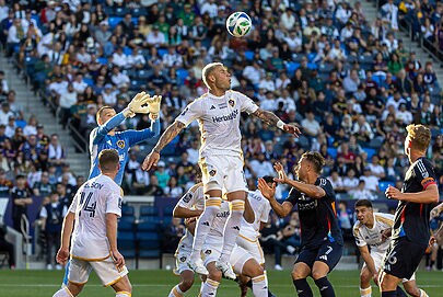 Como a Apple usa futebol para impulsionar iPhone 17 Pro