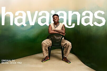 Havaianas escala Vinícius Júnior para campanha mundial
