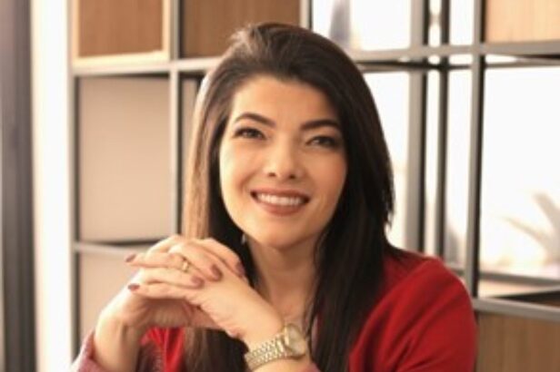 Denise Calefe lidera estratégias para vacinas contra VSR e pneumocócica na Pfizer Brasil (Crédito: Divulgação)