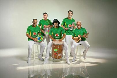 Guaraná Antarctica une Ivete e craques do penta no Maracanã