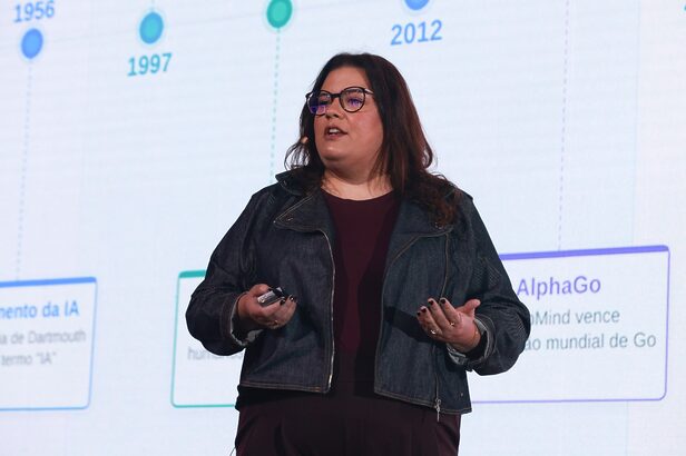 Jaqueline Ariane, especialista de soluções de dados e IA na IBM Brasil, no ProXXIma 2026