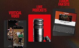 Infográfico com elementos de mídia moderna: vídeos em tela vertical, equipamento de podcast para áudio ao vivo e página web de fãs em computador portátil.