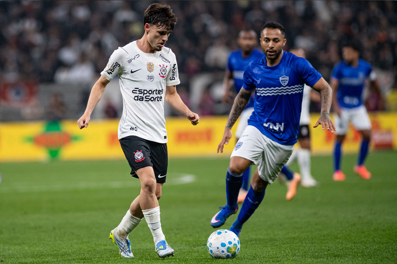 Como veículos driblam o alto preço dos direitos esportivos?
