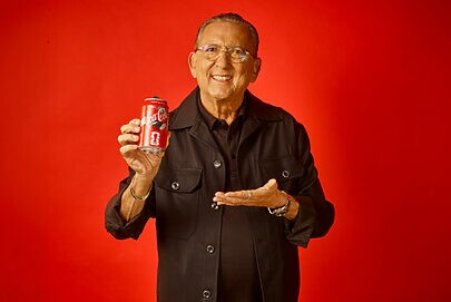 Coca-Cola convoca Galvão para embalar torcida na Copa 2026