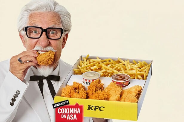 O ex-jogador e comentarista Craque Neto caracterizado como “Coroneto Sanders” para a nova campanha integrada do KFC Brasil (Crédito: Divulgação)