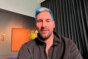 Leo Messi em campanha da OpenAI com o ChatGPT Imagens (Créditos: Divulgação)