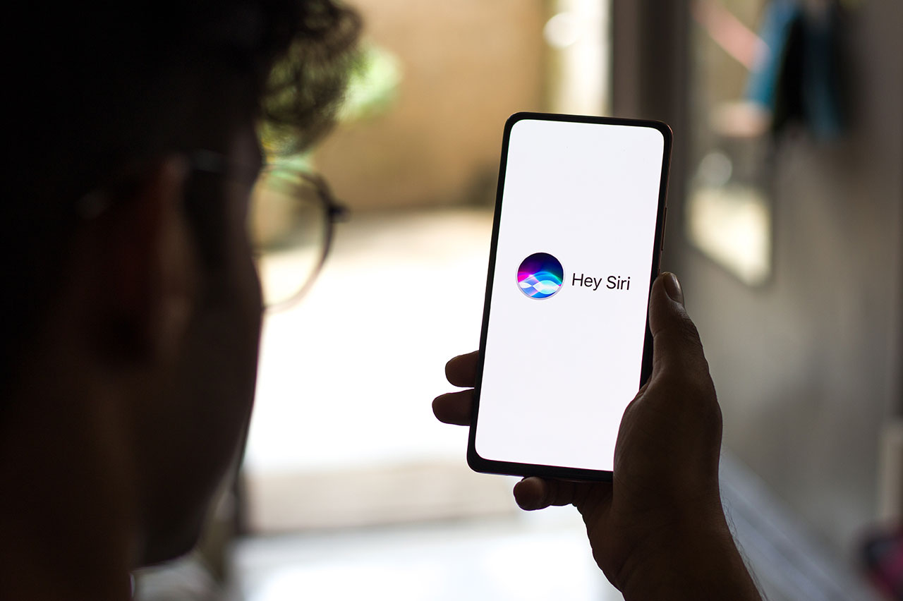 Apple integra Gemini, IA do Google, à Siri