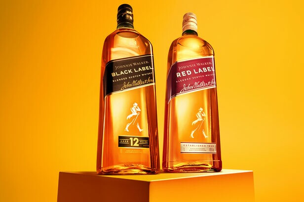 Johnnie Walker resgata preços de 2002 em parceria com o iFood (Créditos: Divulgação)