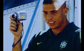 Nike fala da relação dos brasileiros com o futebol em campanha narrada por João Gomes (Crédito: Divulgação)