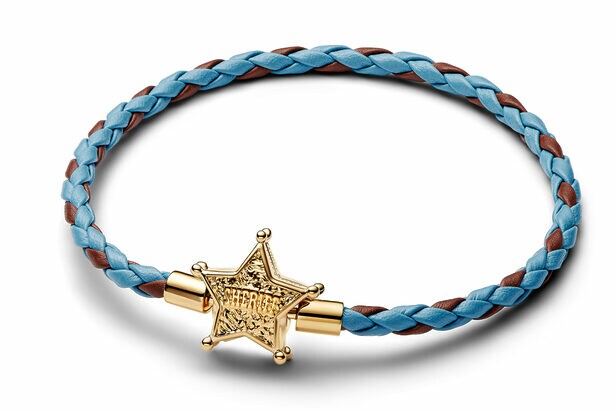 Bracelete de couro com uma estrela de xerife inspirado no Woody, de Toy Story (Créditos: Divulgação)