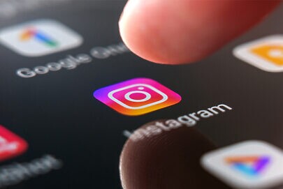 Instagram lidera a influência na decisão de compra