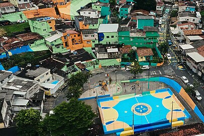 Suvinil revitaliza comunidade com arte urbana em Recife