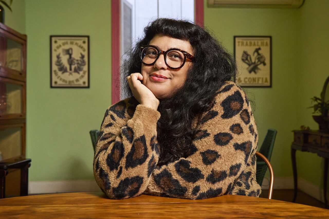 Déia Freitas, a mulher que aprendeu a ouvir o Brasil