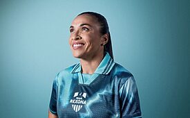 Parceria rumo ao mundial no Brasil homenageia a trajetória de Marta com o conceito "O Último Suor" (Crédito: Divulgação)
