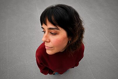 Crème contrata Juliana Sigolo e reforça produção
