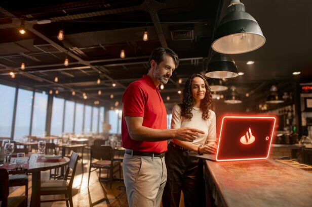 Publicis Brasil cria nova campanha do Santander para pequenas e médias empresas (PMEs) (Créditos: Divulgação)