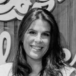 Thais Hagge