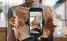 UOL live commerce