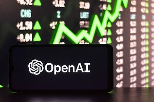 SoftBank adiciona mais US$ 10 bilhões na OpenAI: investimentos do banco se somam aos feitos pela Nvidia e Amazon para o IPO da proprietária do ChatGPT (Crédito: SSI77-Shutterstock)