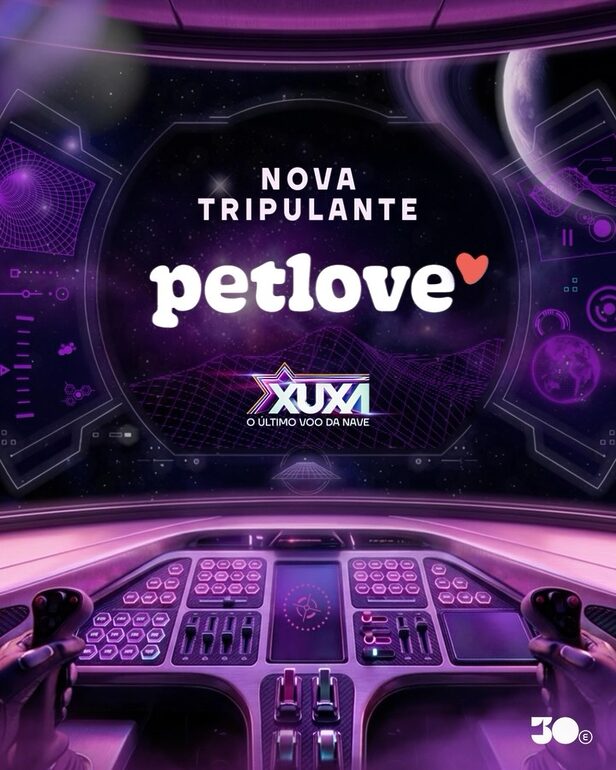 Xuxa com seu pet para campanha da Petlove, parceira da turnê 'O Último Voo da Nave' e embaixadora da marca.